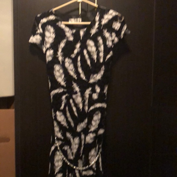 Dress - Picture 1 of 1